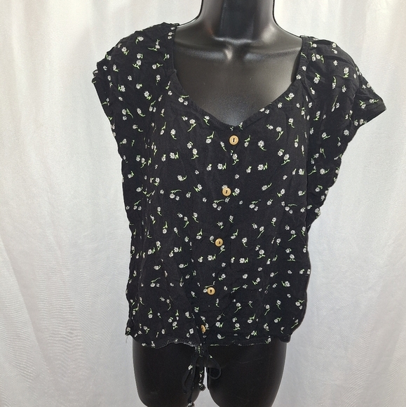 No boundaries floral XL blouse ties at waist - Picture 1 of 8